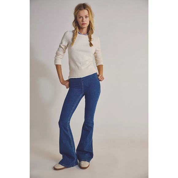 We The Free Penny Pull-On Flare Jeans Riviera Blue Size 26 *Altered to Raw Hem - Picture 15 of 15
